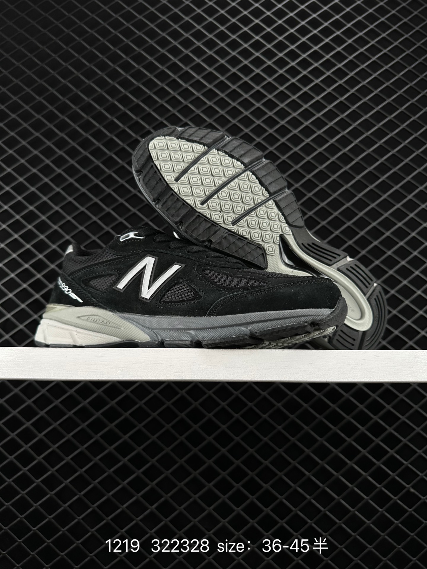 New Balance M990